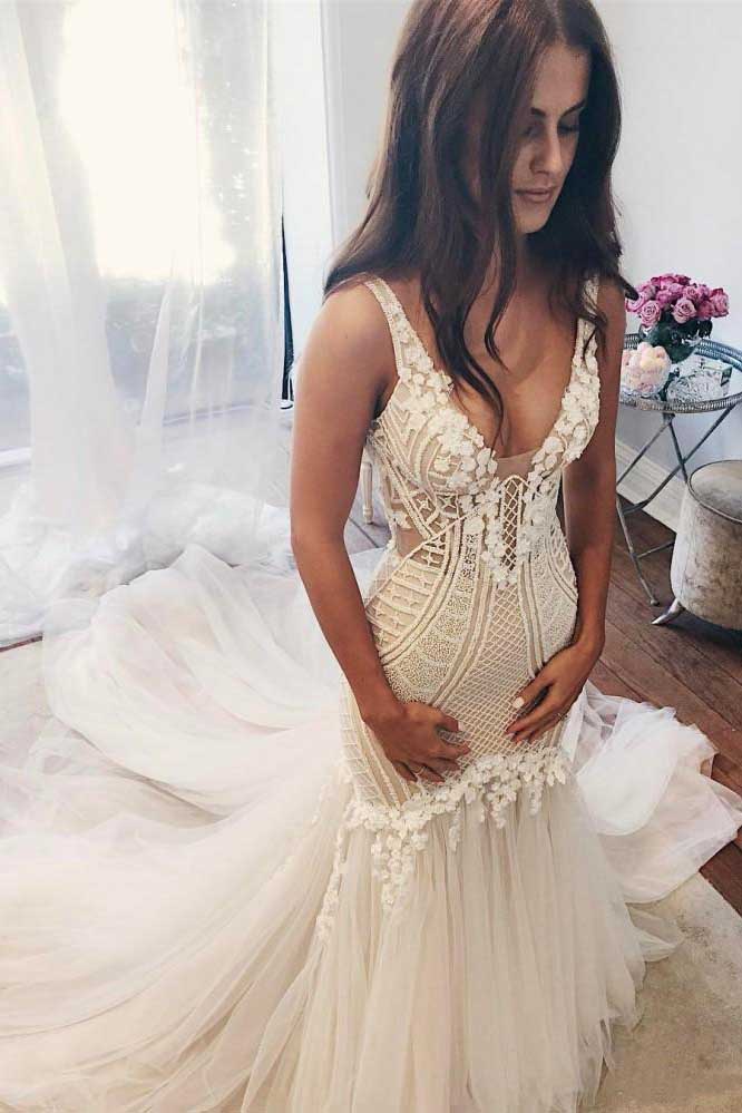 Beautiful Lace Tulle V-Neck Mermaid Ivory Sexy Sleeveless Wedding Dresses PM293
