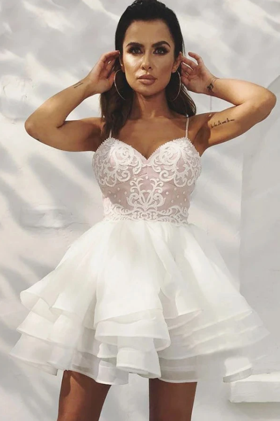 A Line Spaghetti Straps Sweetheart Above Knee Homecoming Dresses With Appliques SX66543