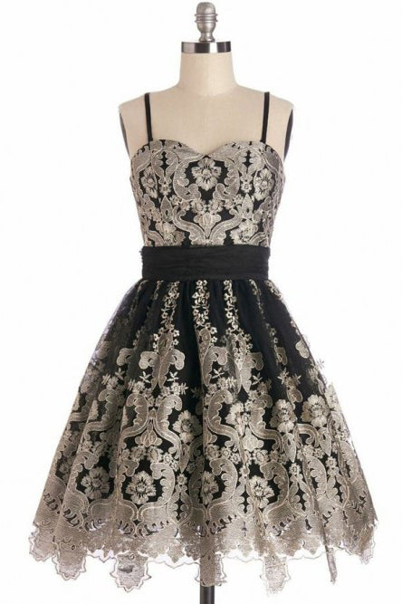 Simple Spaghetti Straps Black Tulle Vintage Homecoming Dress with Lace Appliques PW860